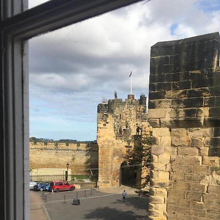 Castle Retreat - Luxury Apartment Opposite Alnwick Castle Exterior photo